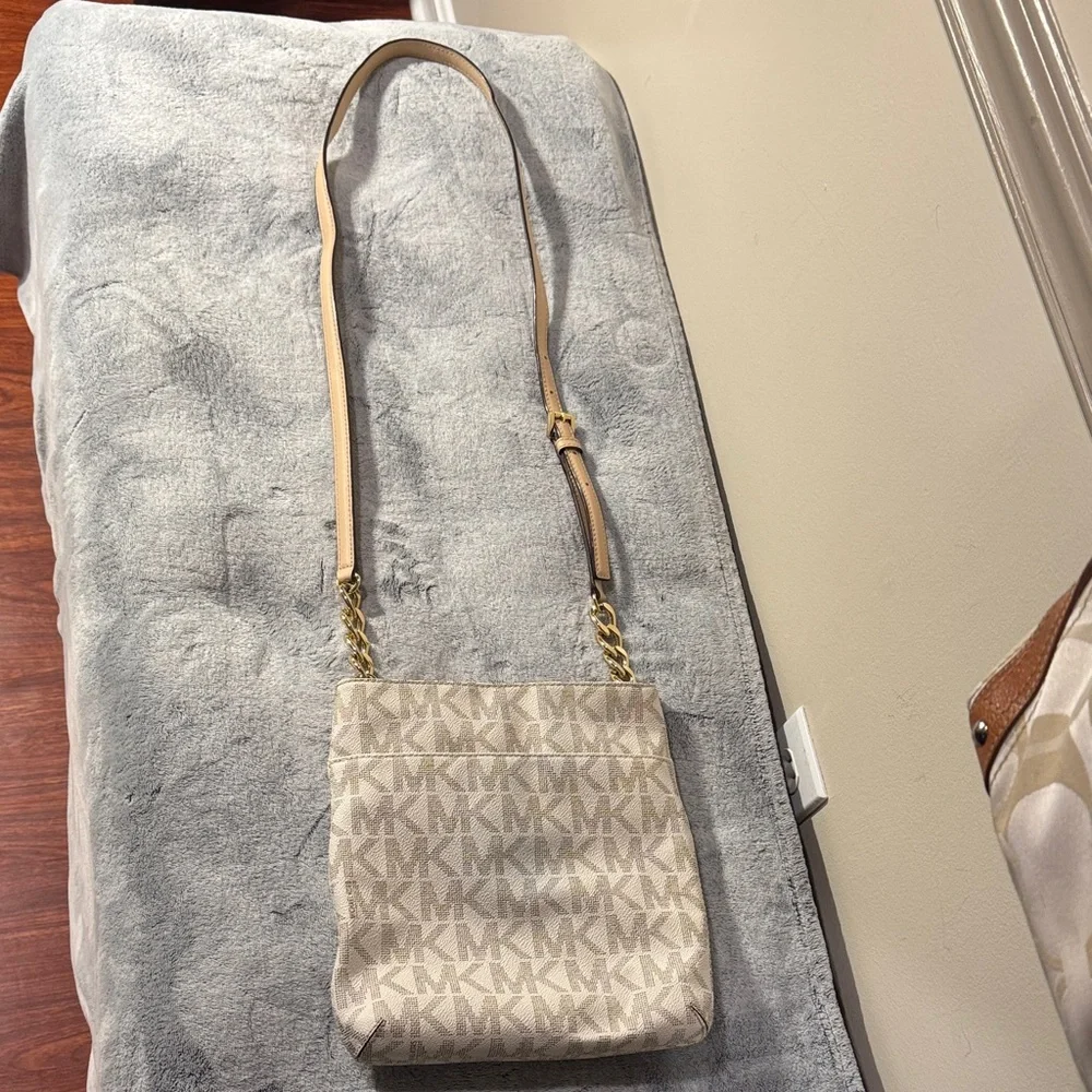 Michael Kors Signature Logo Crossbody Bag